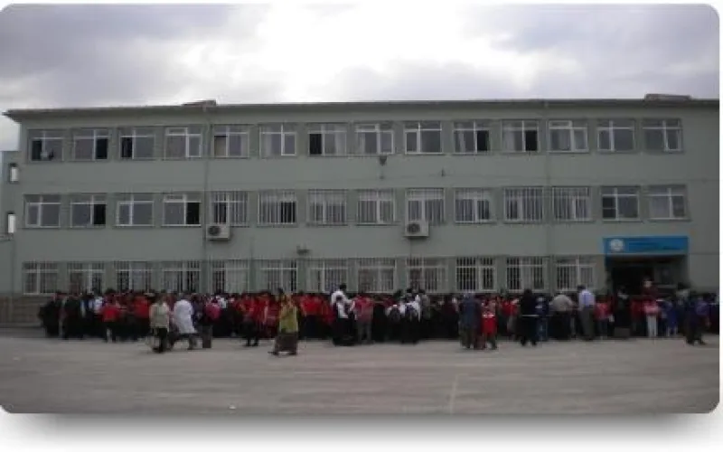 Cumhuriyet İlkokulu Fotoğrafı