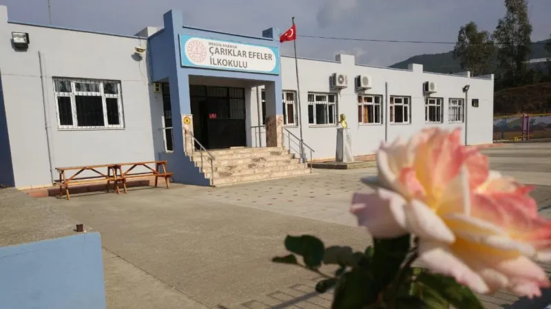 Mersin Çarıklar Efeler İlkokulu - Mersin ilkokulları