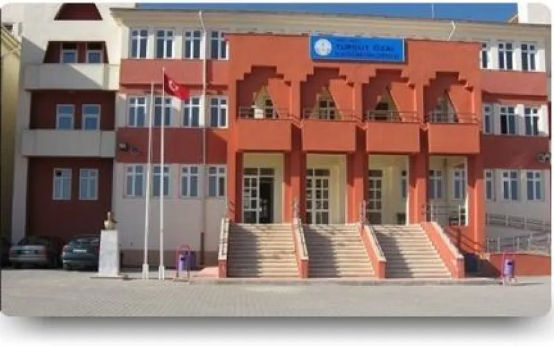 Mersin Turgut Özal İlkokulu - Mersin ilkokulları