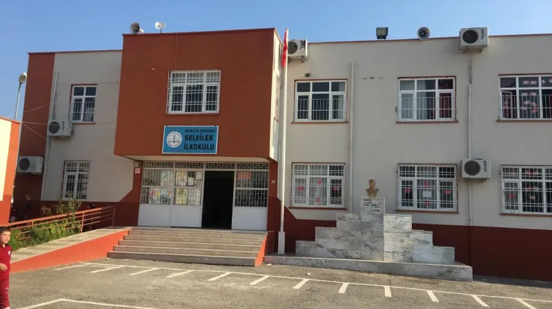 Mersin Selviler İlkokulu - Mersin ilkokulları