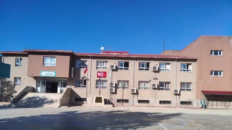 Mersin Akdere Şehit Öğretmen Hamit Sütmen İlkokulu - Mersin ilkokulları