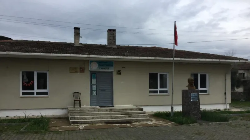 Bahçeburun İlkokulu Fotoğrafı
