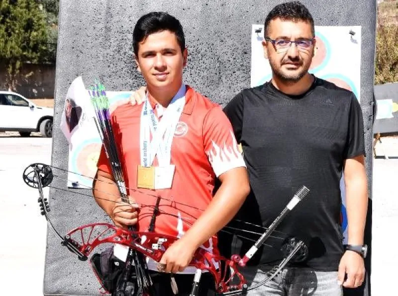 Bozarmut Yukarı Mahalle İlkokulu Fotoğrafı