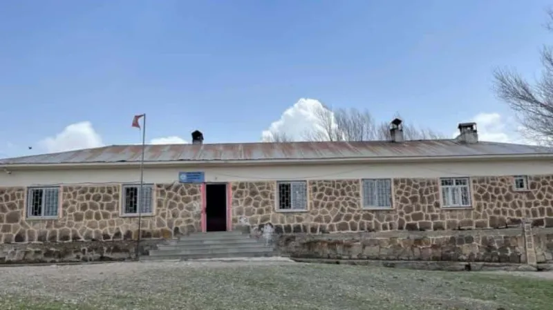 Muş Akçaarmut İlkokulu - Muş ilkokulları