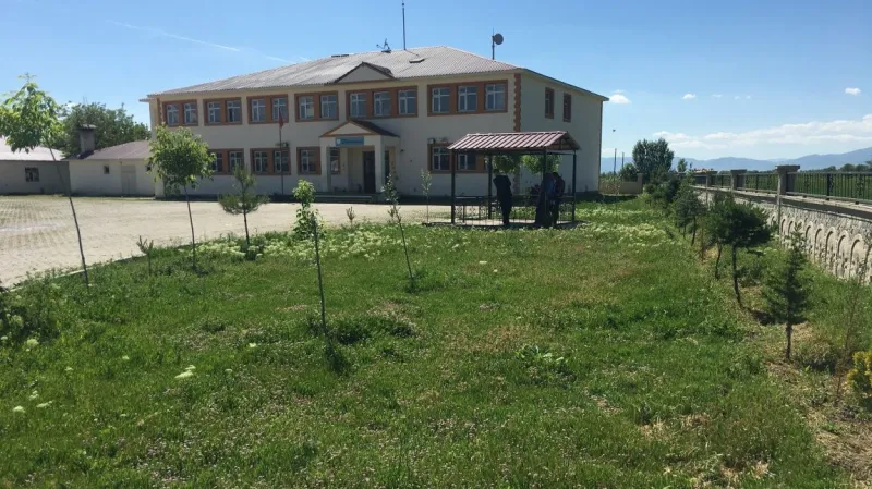 Çatbaşı İlkokulu Fotoğrafı