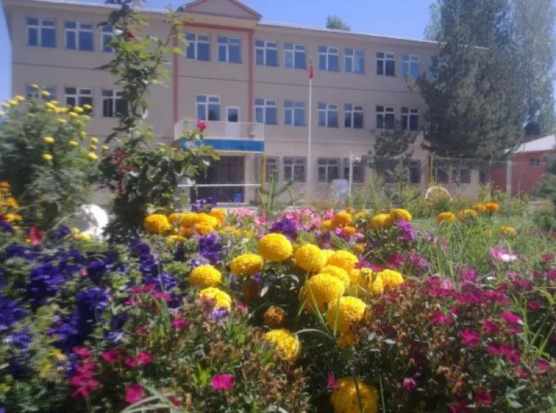 Çöğürlü İlkokulu Fotoğrafı