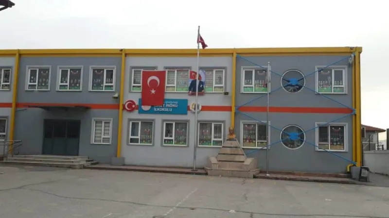 Sakarya İsmet İnönü İlkokulu - Sakarya ilkokulları