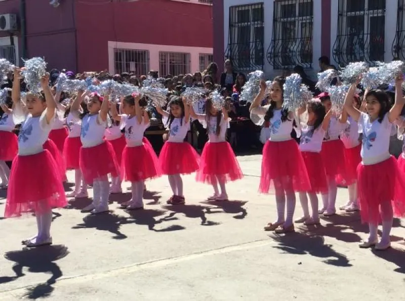 Sadettin Ve Feyhan Karaata İlkokulu Fotoğrafı