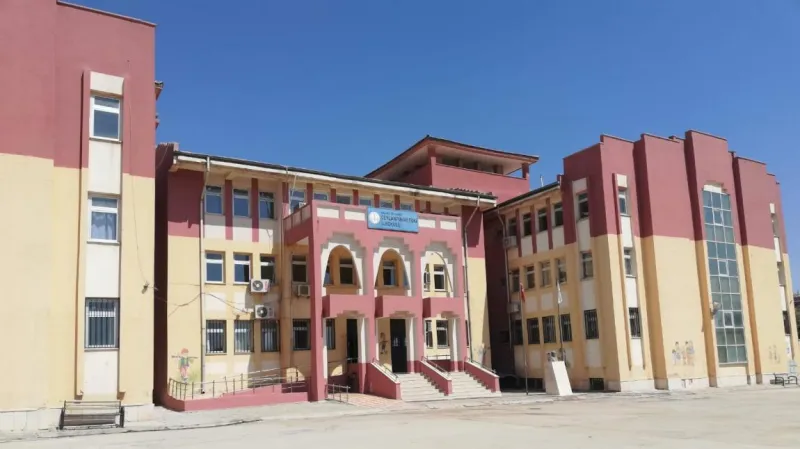 Ceylanpınar Toki̇ İlkokulu Fotoğrafı