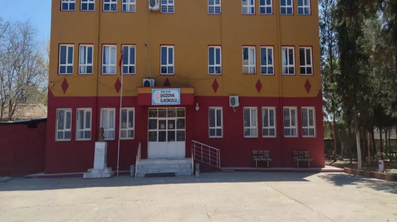 Düzova İlkokulu Fotoğrafı