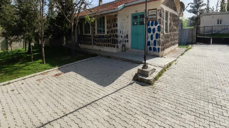 Karataş İlkokulu Fotoğrafı