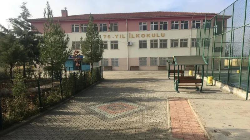 75.Yıl İlkokulu Fotoğrafı