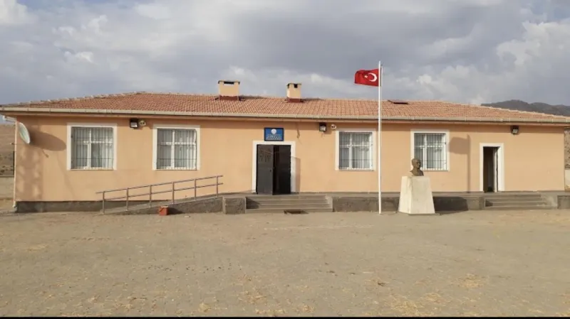 Soğucak İlkokulu Fotoğrafı
