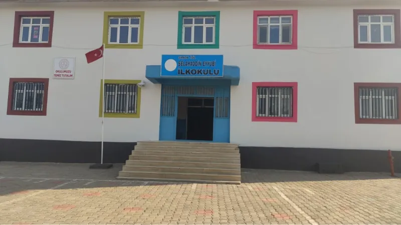 Selahaddin Eyyubi İlkokulu Fotoğrafı