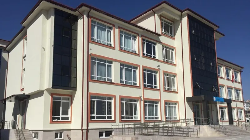 Sivas Hayırsever Lütfi Abay İlkokulu - Sivas ilkokulları
