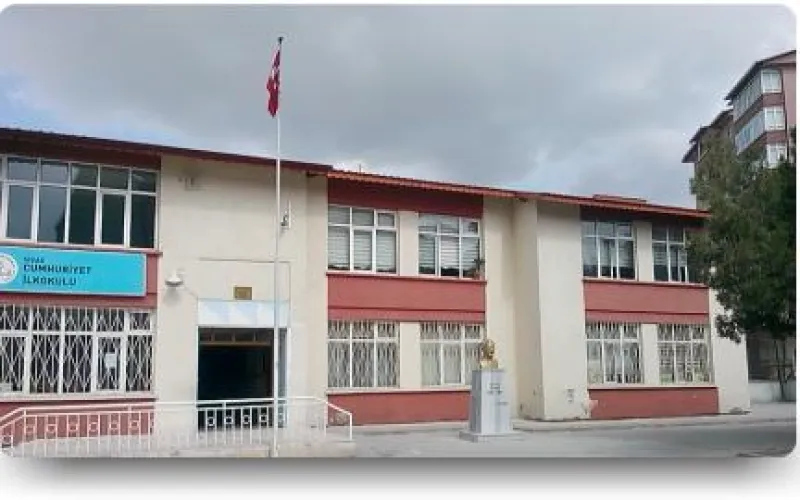 Sivas Cumhuriyet İlkokulu - Sivas ilkokulları