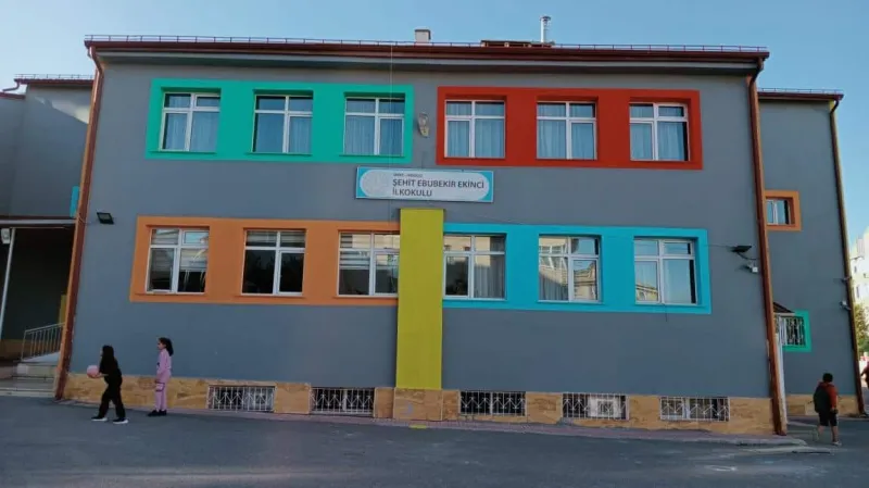 Sivas Şehit Ebubekir Ekinci İlkokulu - Sivas ilkokulları