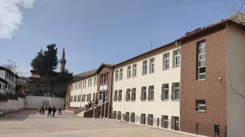 Tokat İbni Sina İlkokulu - Tokat ilkokulları