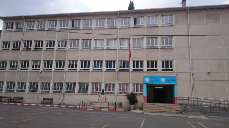 Trabzon Çağlayan Merkez Şehit Gürcan Bayrak İlkokulu - Trabzon ilkokulları
