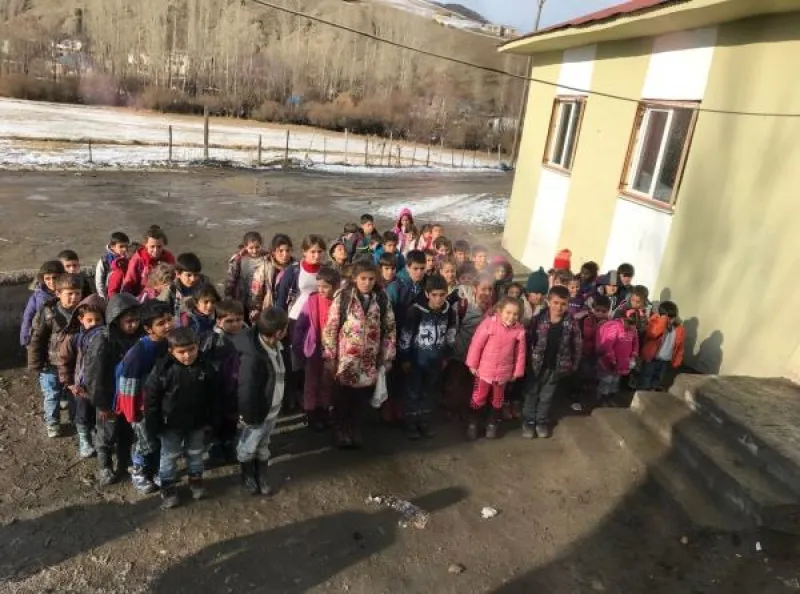 Topsakal İlkokulu Fotoğrafı